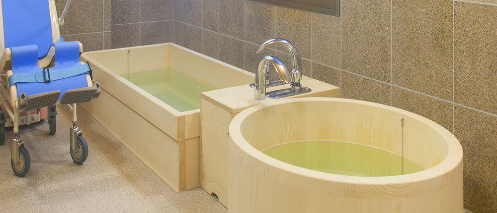 高野槇の浴槽で楽しむ入浴